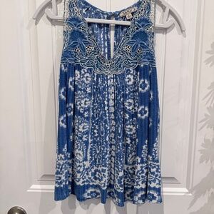 Lucky Brand Blue Embroidered Tank Top - Size Small